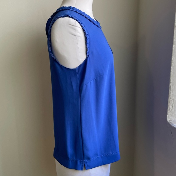 J crew Sleeveless Blouse Top with small ruffle detail Size: 4 - Picture 4 of 12